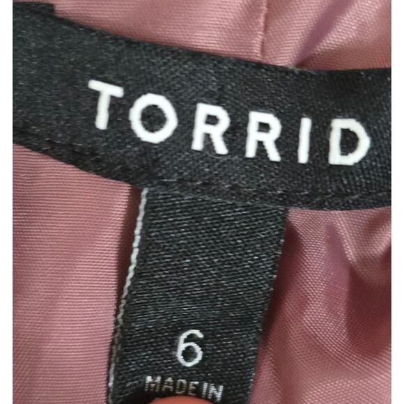 Torrid Twill A-Line Trench Coach in 6X Walnut - Picture 3 of 6